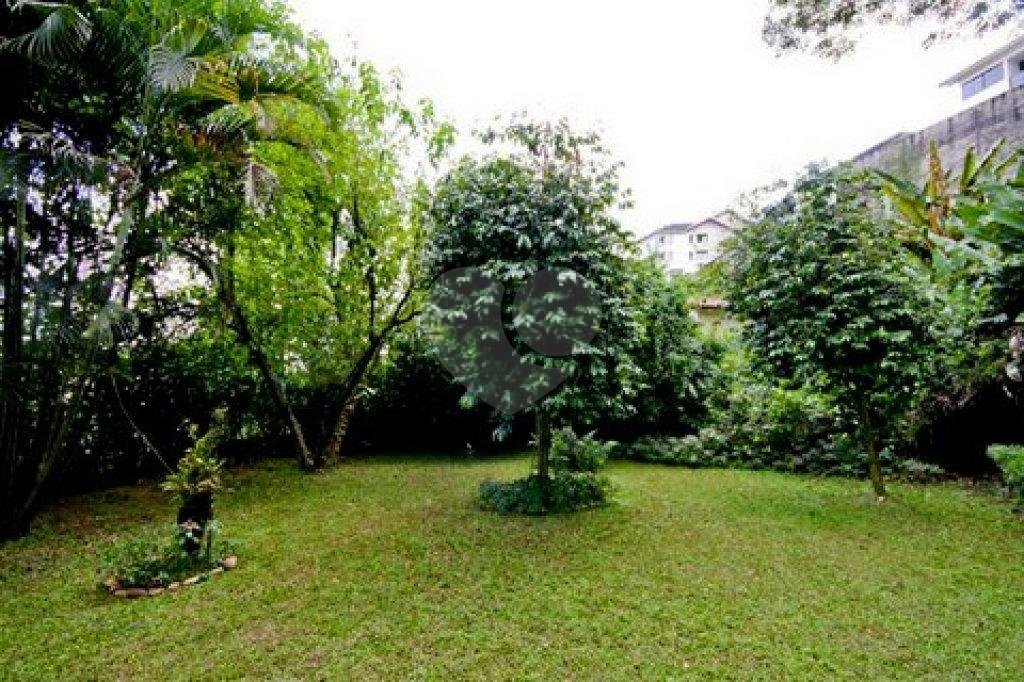 Casa à venda ou para alugar com 5 suítes em Jardim São Bento, São Paulo, SP