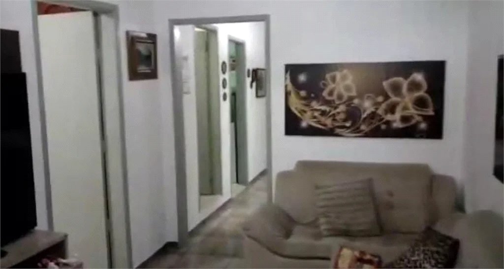Casa Térrea à venda com 6 quartos em Jardim Rosana, São Paulo, SP