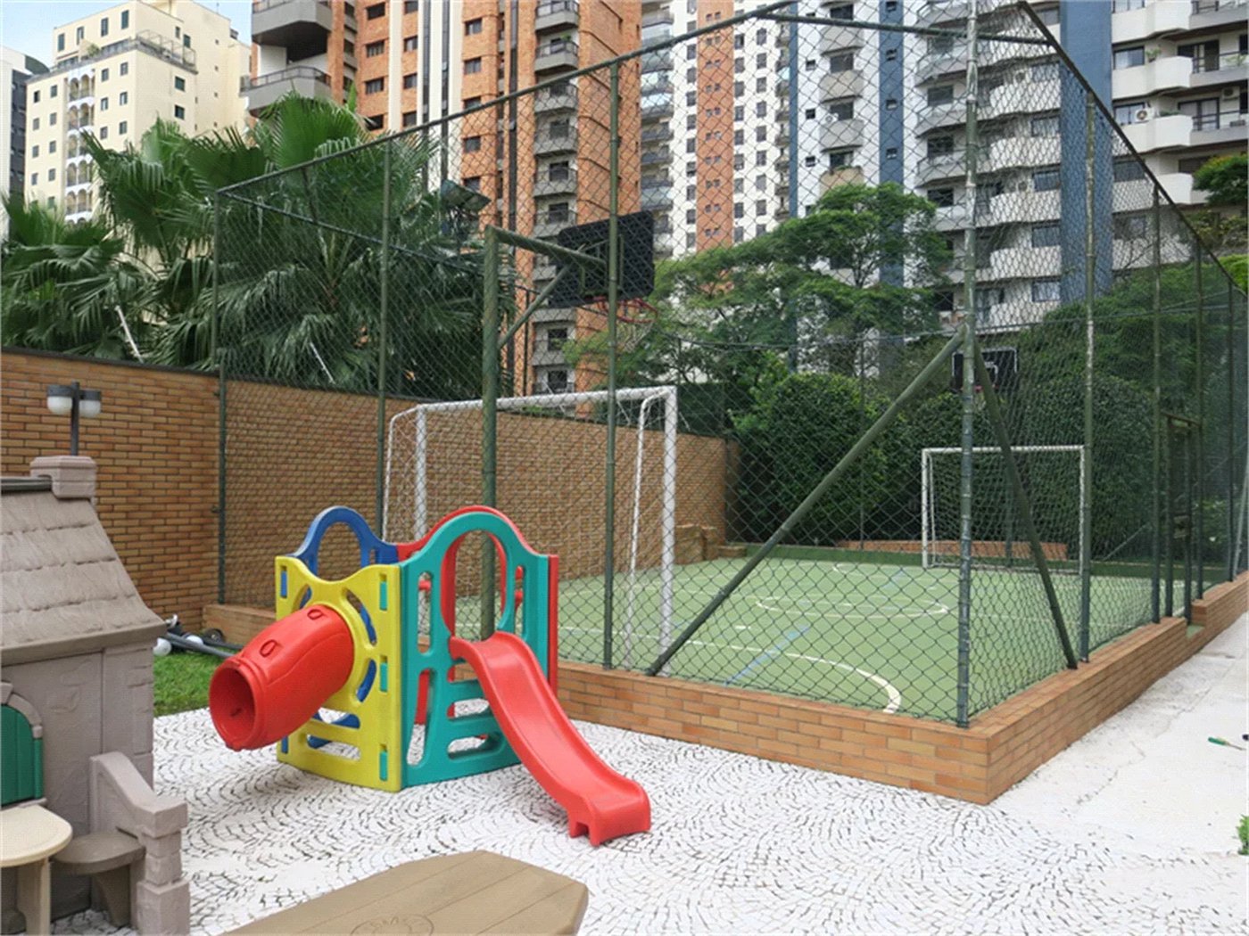 Apartamento à venda ou para alugar com 3 suítes em Vila Suzana, São Paulo, SP