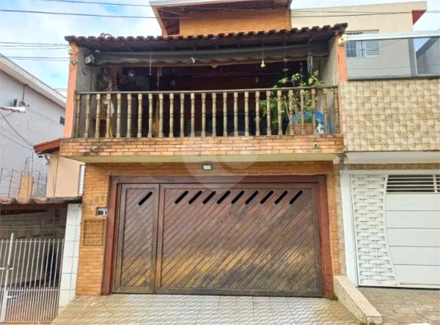 Sobrado à venda com 4 quartos, sendo 1 suíte, em Santo Antônio, Osasco, SP