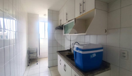 Apartamento à venda com 2 quartos em Sítio Pinheirinho, São Paulo, SP