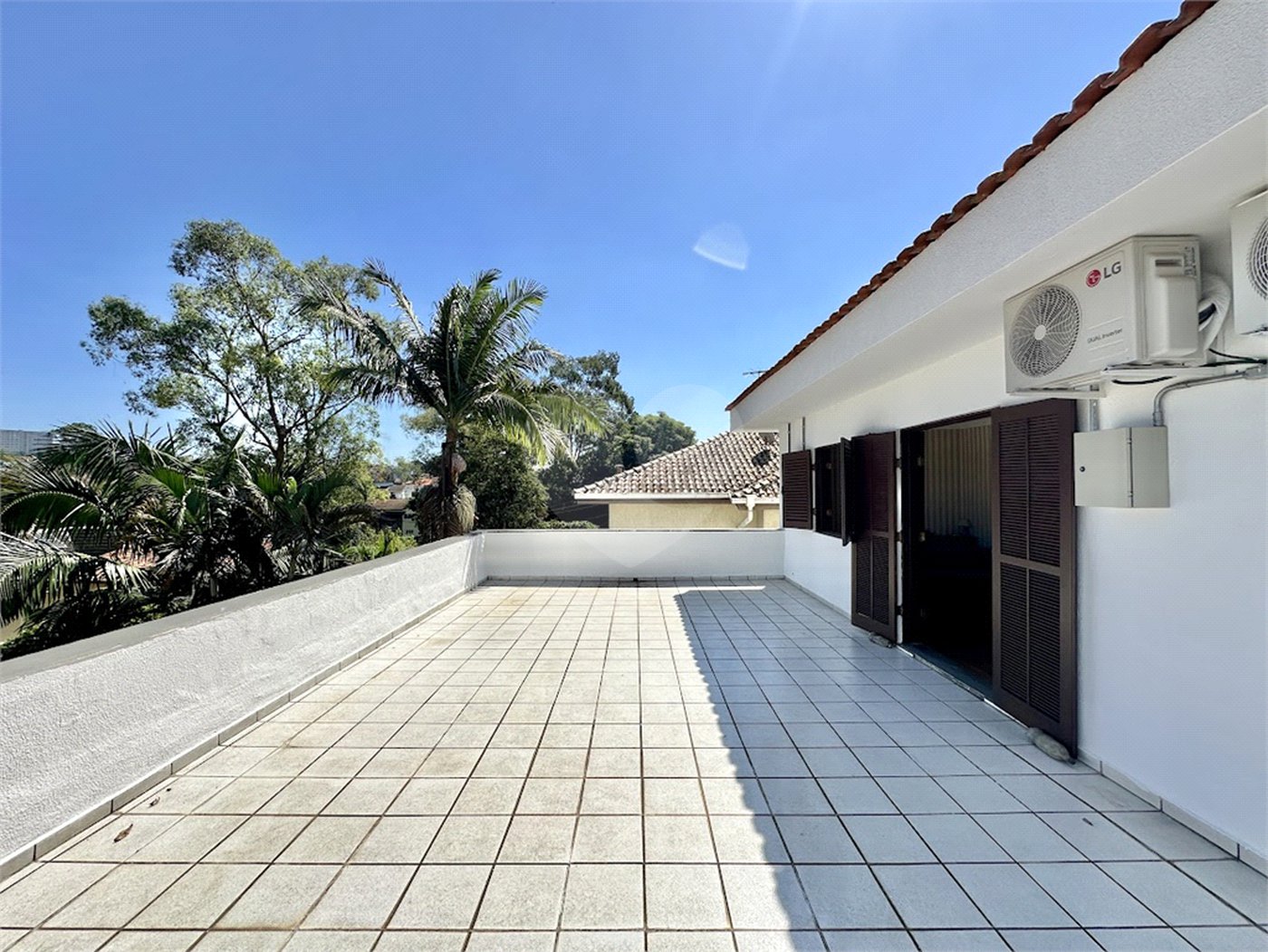 Casa à venda com 5 quartos, sendo 4 suítes, em Parque dos Príncipes, São Paulo, SP