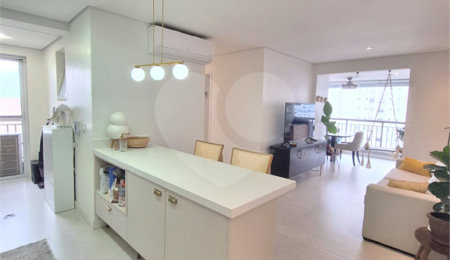 Apartamento à venda com 3 quartos, sendo 1 suíte,  em Vila Andrade, São Paulo, SP