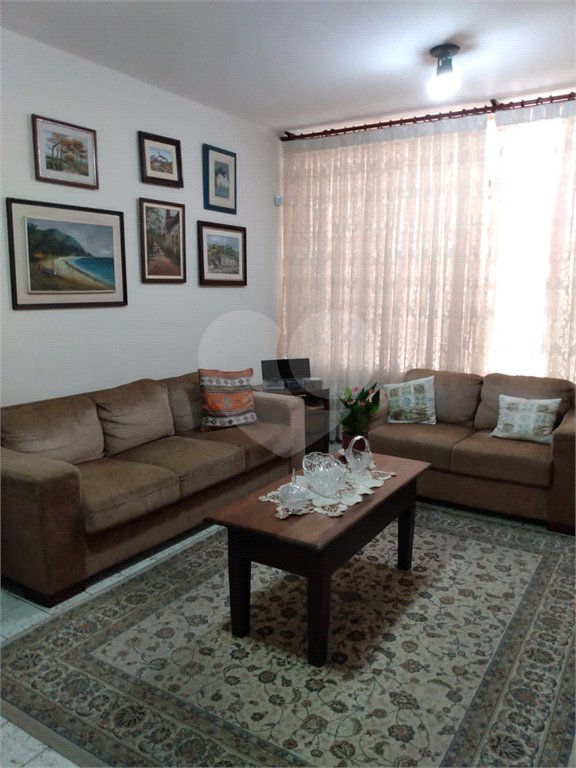 Sobrado à venda com 3 quartos em Vila Cordeiro, São Paulo, SP