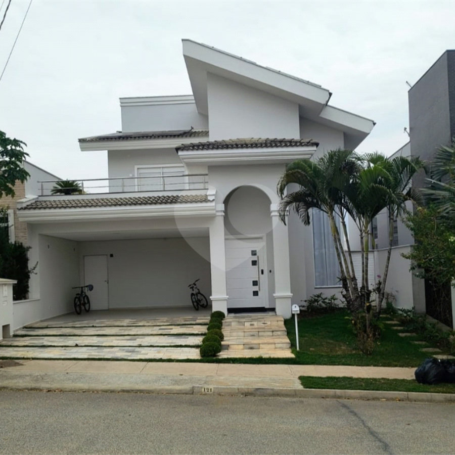 Casa à venda com 3 suítes no condomínio Residencial Chácara Ondina, Sorocaba - SP