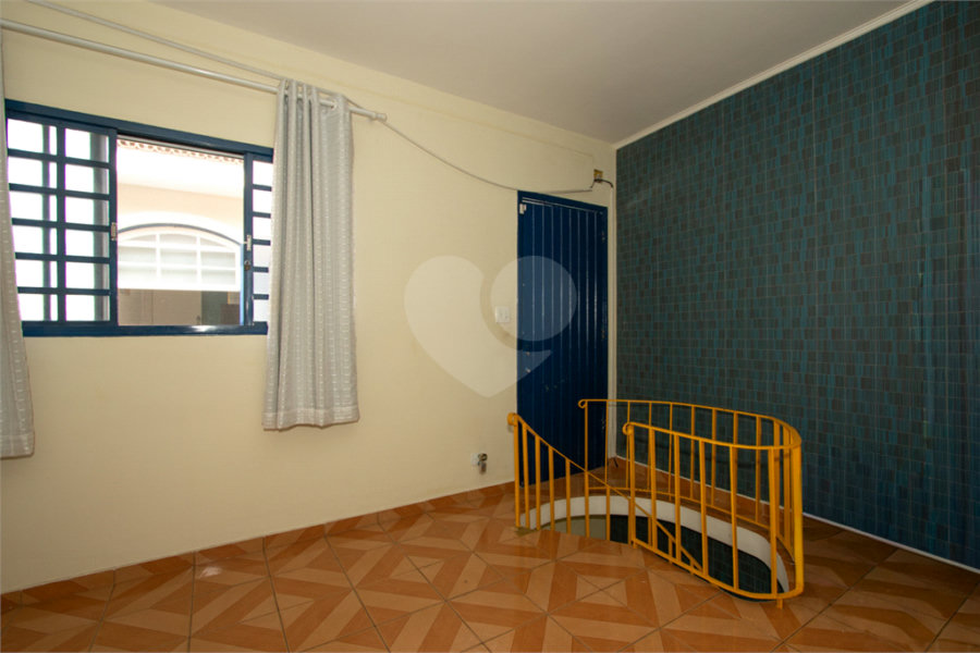 Sobrado à venda com 5 quartos, sendo 2 suítes, em Tremembé, São Paulo, SP