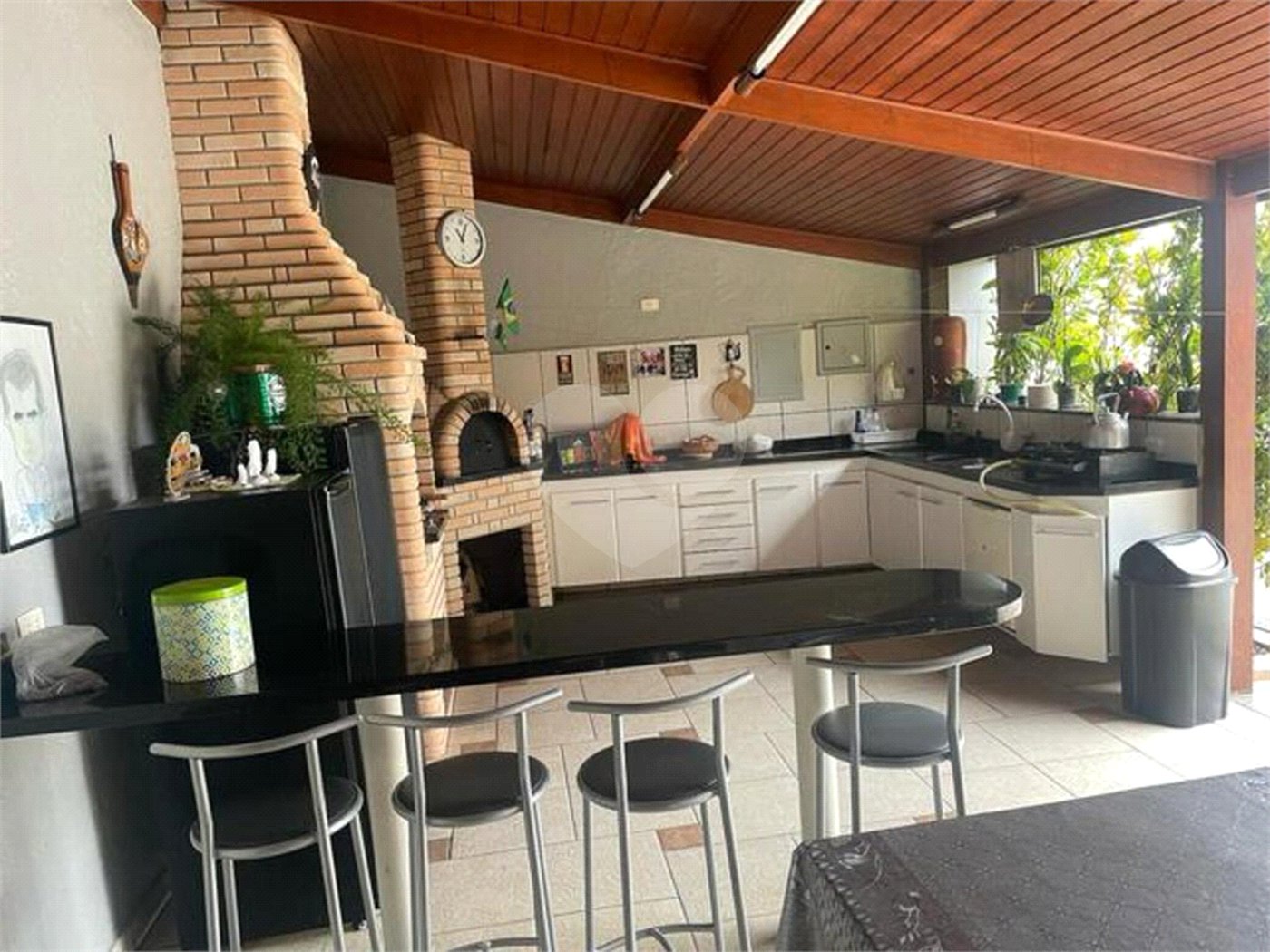 Casa à venda com 3 quartos, sendo 1 suíte, no condomínio Clube de Campo Mairiporã, Mairiporã - SP