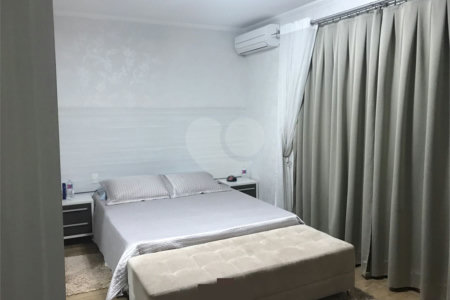 Casa à venda com 5 suítes no condomínio Jardim São Felipe, Atibaia - SP