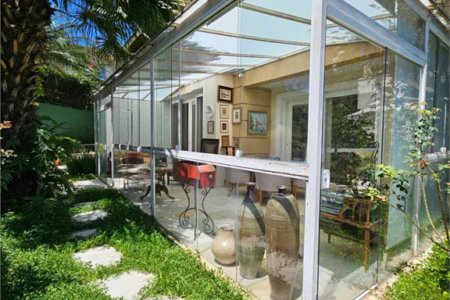 Casa à venda com 3 quartos, sendo 2 suítes, no condomínio La Vilette, São Paulo - SP