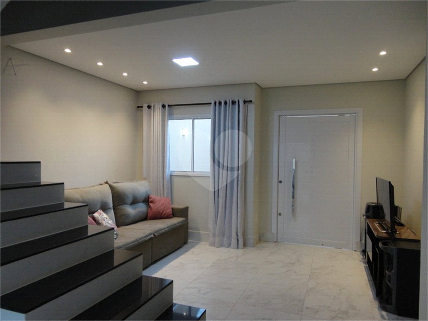 Casa à venda com 3 quartos, sendo 1 suíte,  em Jardim Residencial Nova Veneza, Indaiatuba, SP