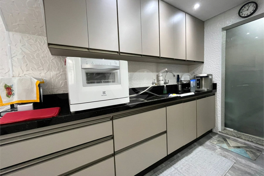 Sobrado à venda com 2 quartos, sendo 1 suíte, em Vila Nova Mazzei, São Paulo, SP
