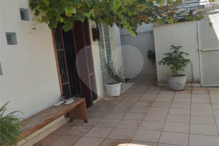Sobrado à venda com 2 quartos, sendo 1 suíte, em Jardim Paulista, Mogi das Cruzes, SP