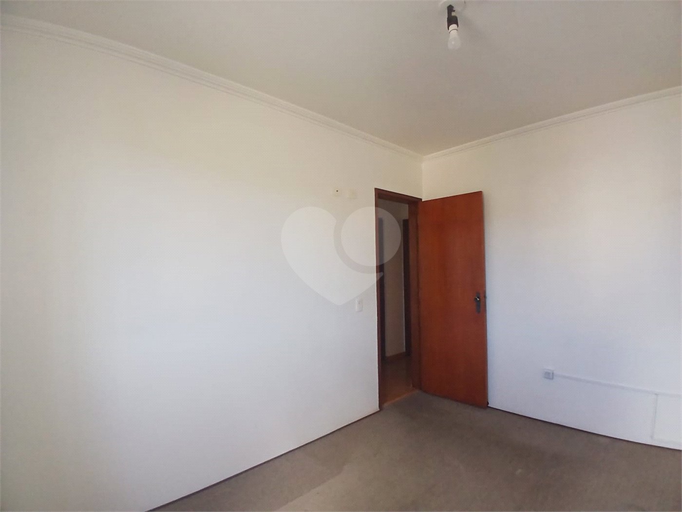 Apartamento à venda ou para alugar com 3 quartos, sendo 1 suíte,  em Jardim Flórida, São Roque, SP