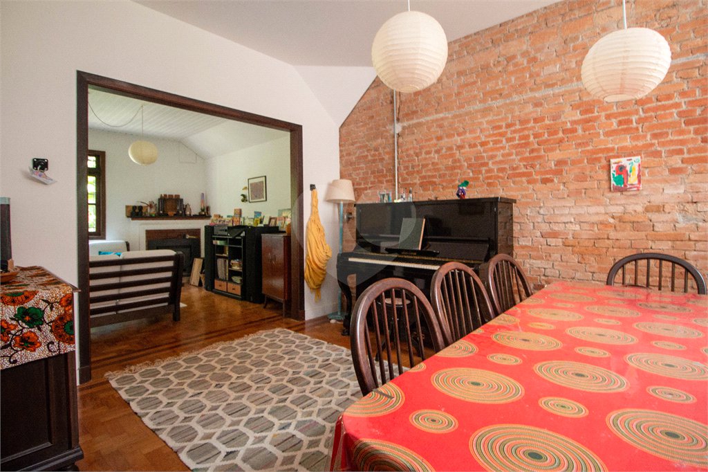 Sobrado à venda com 3 quartos, sendo 1 suíte, em Brooklin Velho, São Paulo, SP