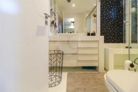 Apartamento à venda com 3 suítes em Cidade Monções, São Paulo, SP