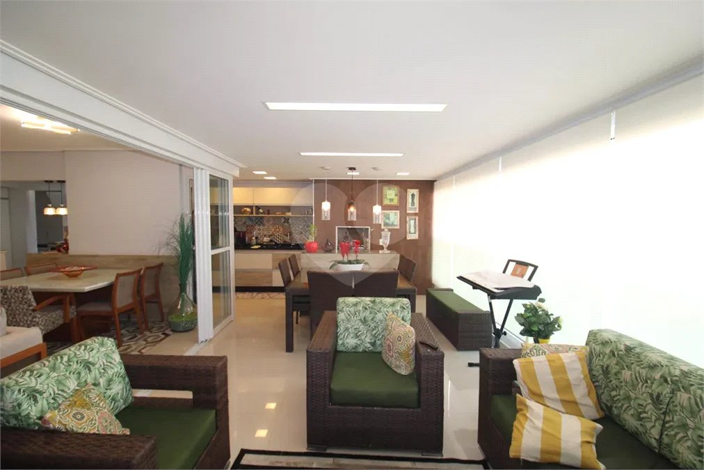Apartamento à venda com 3 suítes em Santa Teresinha, São Paulo, SP