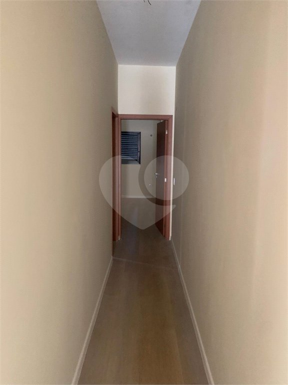 Casa à venda com 3 suítes em Vila Petrópolis, Atibaia, SP