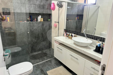 Casa à venda com 3 suítes no condomínio Terras de São Francisco, Sorocaba - SP