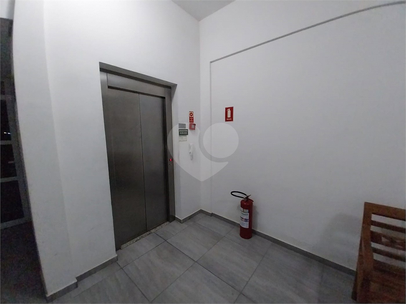 Apartamento à venda com 2 quartos, sendo 1 suíte, em Jardim Eldorado, Vinhedo, SP