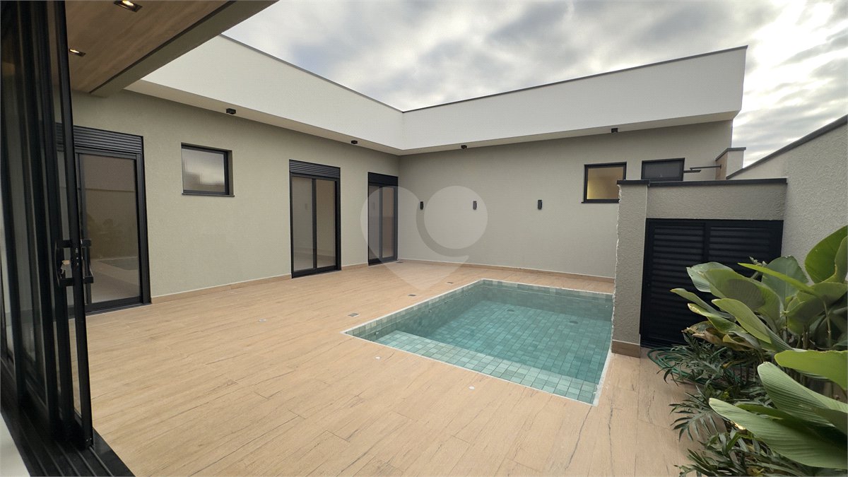 Casa à venda com 3 suítes no condomínio Jardim Residencial Dona Maria Candida, Indaiatuba - SP