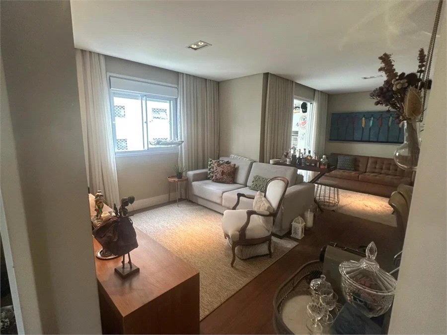 Apartamento à venda com 3 quartos, sendo 2 suítes, em Vila Andrade, São Paulo, SP