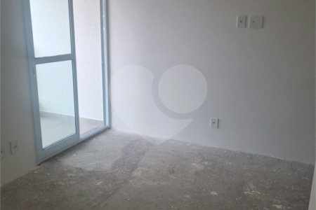 Apartamento à venda com 1 quarto em Vila Mazzei, São Paulo, SP
