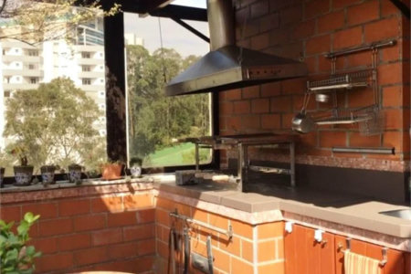 Cobertura à venda com 3 quartos, sendo 1 suíte, em Vila Andrade, São Paulo, SP