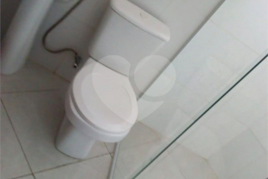 Sobrado à venda com 3 suítes em Itaquera, São Paulo, SP