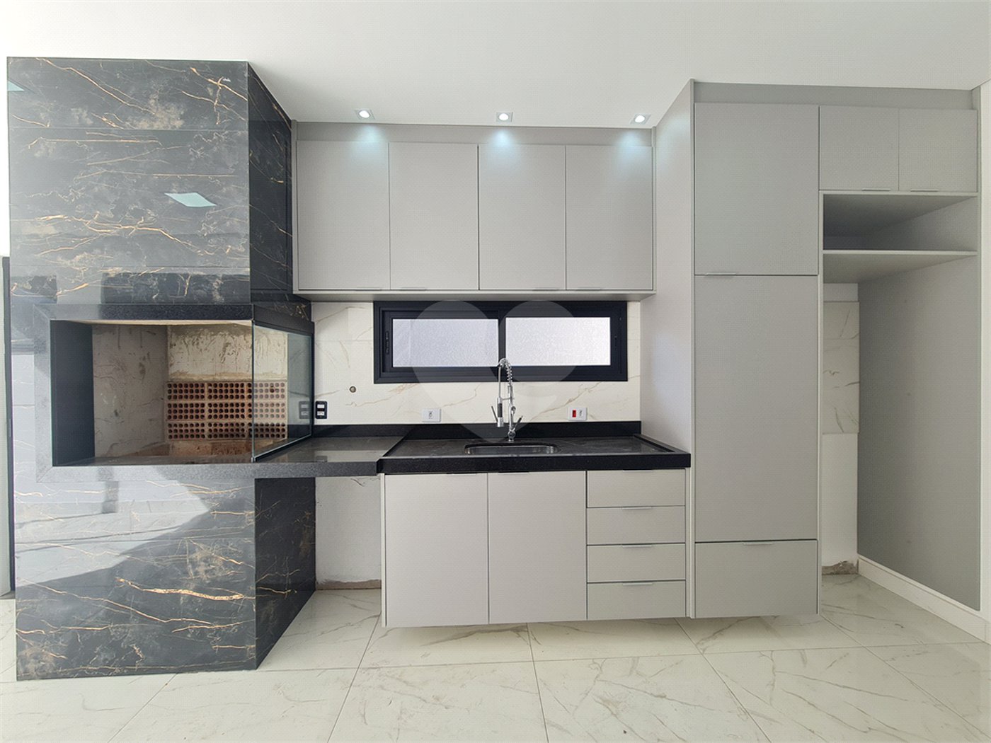Casa à venda com 3 suítes no condomínio Parque Ibiti Reserva, Sorocaba - SP