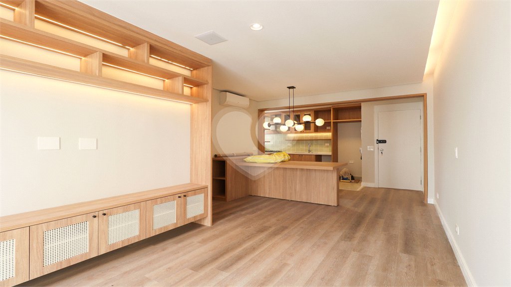 Apartamento à venda com 2 quartos, sendo 1 suíte,  em Vila Uberabinha, São Paulo, SP