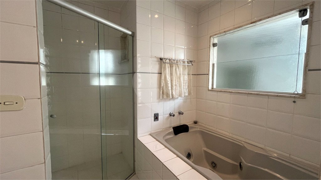 Cobertura à venda com 3 quartos, sendo 2 suítes,  em Vila Ipojuca, São Paulo, SP