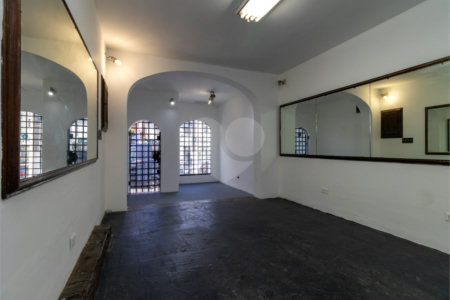 Casa Térrea à venda com 1 quarto em Pinheiros, São Paulo, SP