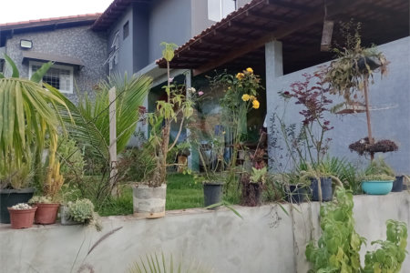 Chácara à venda com 5 quartos, sendo 1 suíte, em Jardim Marabá, Itapetininga, SP