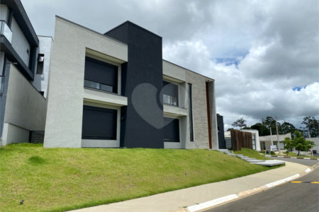Terreno à venda com 4 suítes no condomínio Residencial Veneza, Mogi das Cruzes - SP