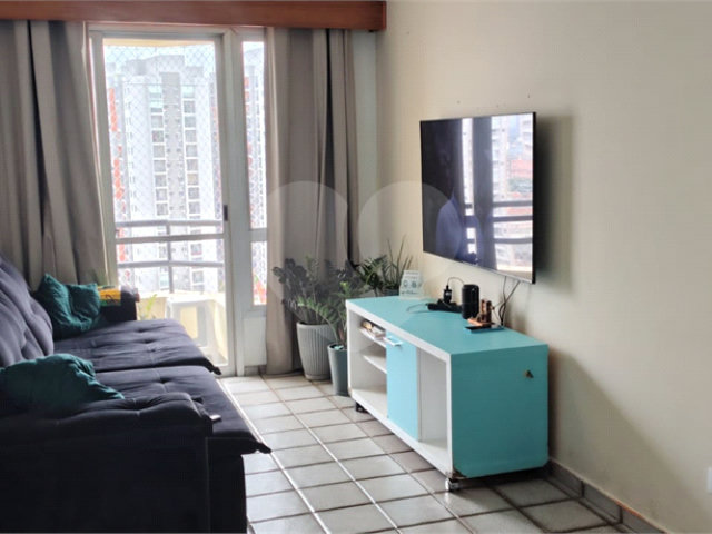 Apartamento à venda com 3 quartos, sendo 1 suíte,  em Campo Grande, São Paulo, SP