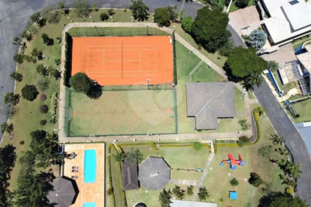 Casa à venda com 4 suítes no condomínio Osato, Atibaia - SP