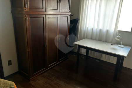 Casa à venda com 4 quartos, sendo 2 suítes, em Vila Aparecida, Itapetininga, SP