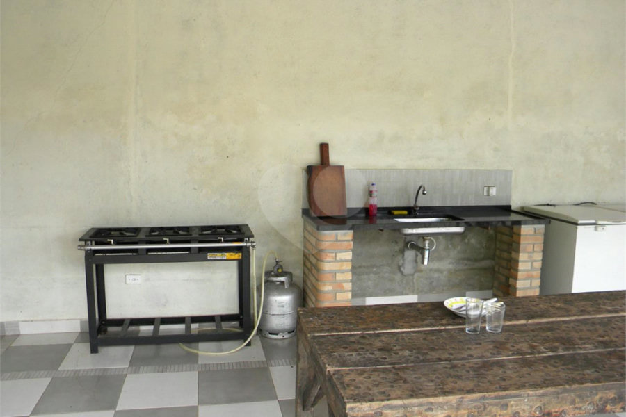 Chácara à venda com 7 quartos, sendo 1 suíte, em Capoavinha, Mairiporã, SP