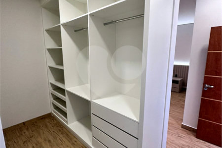 Casa à venda com 3 suítes no condomínio Residencial Central Parque, Salto - SP
