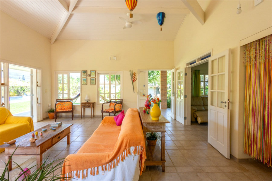 Casa à venda com 6 quartos, sendo 4 suítes, em Barequeçaba, São Sebastião, SP