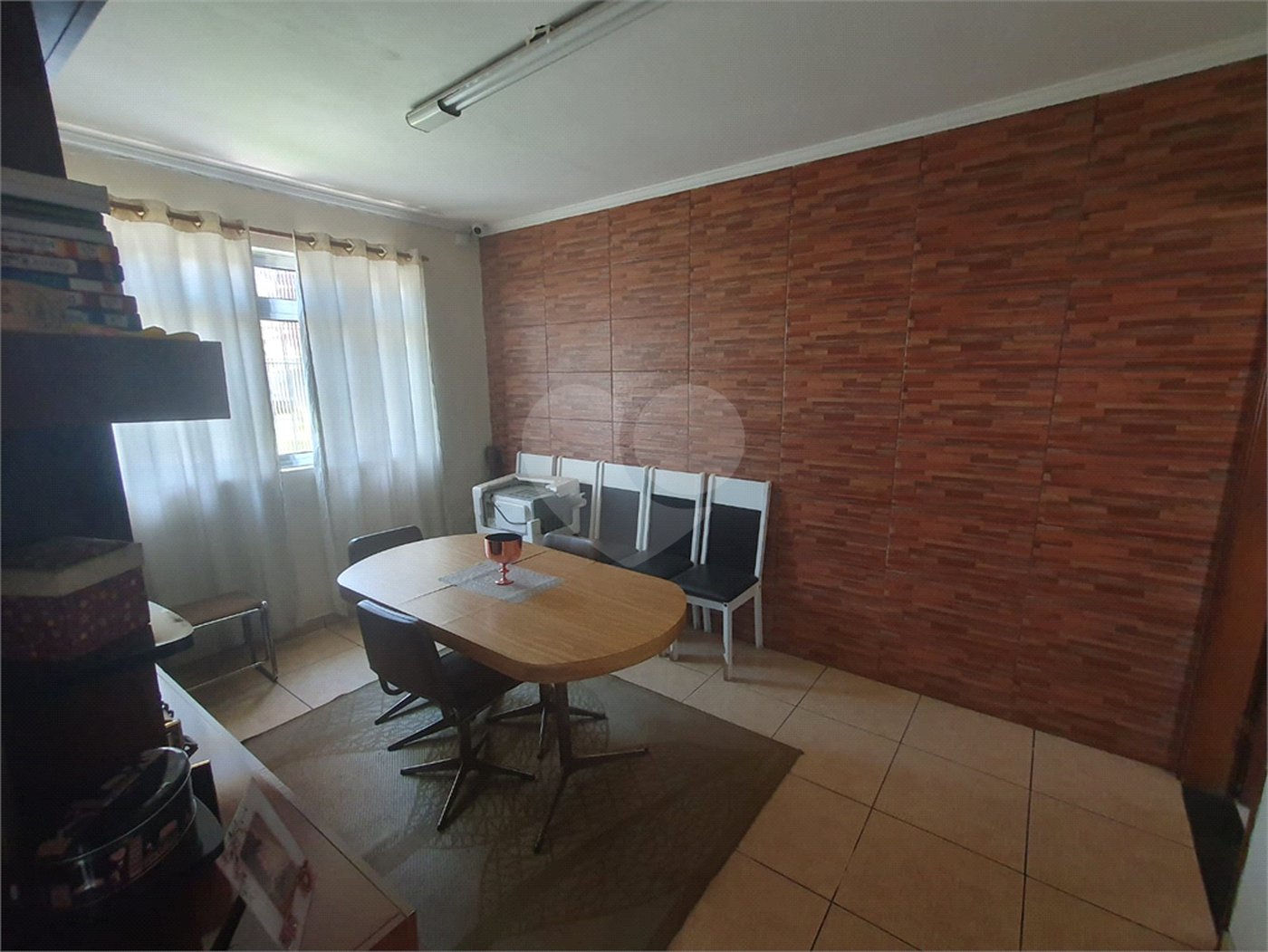 Casa Térrea à venda com 3 quartos, sendo 1 suíte, no Centro, Poá, SP