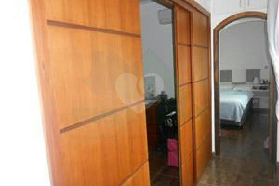 Sobrado à venda com 3 quartos, sendo 1 suíte, em Parada Inglesa, São Paulo, SP