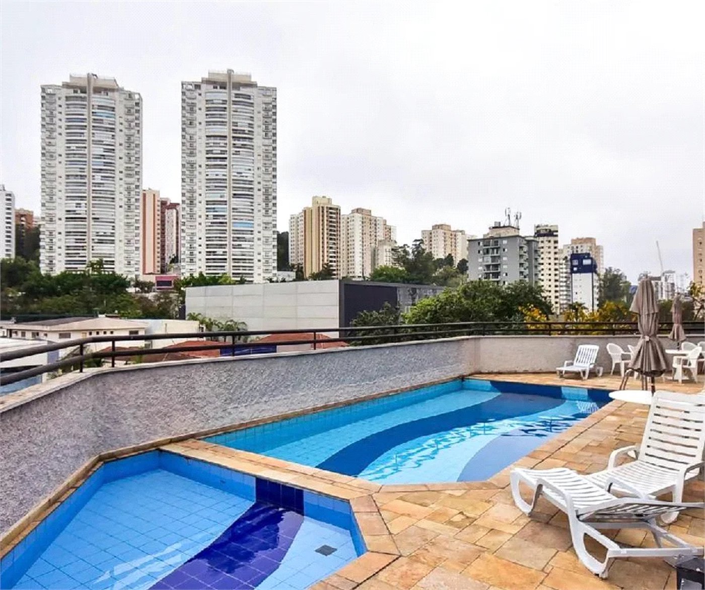 Apartamento à venda com 3 quartos, sendo 1 suíte, em Vila Andrade, São Paulo, SP