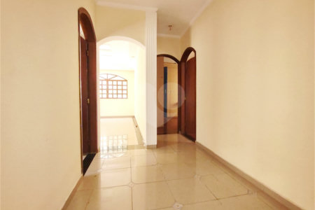 Casa à venda com 3 quartos, sendo 1 suíte, em Vila Mazzei, São Paulo, SP