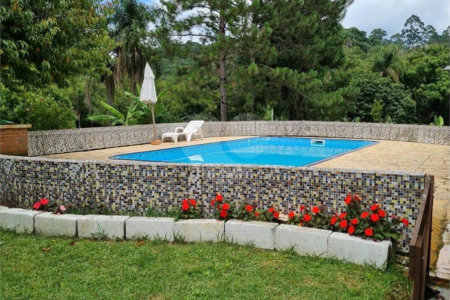 Chácara à venda com 3 quartos, sendo 1 suíte,  em Loteamento Jardim Nova Ibiúna, Ibiúna, SP