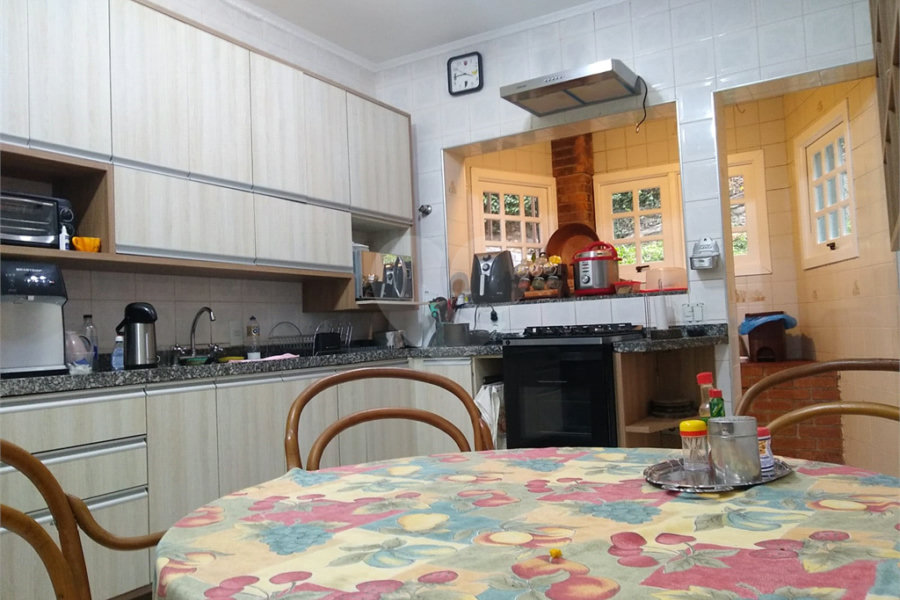 Casa à venda com 4 suítes no condomínio Alpes da Cantareira, Mairiporã - SP