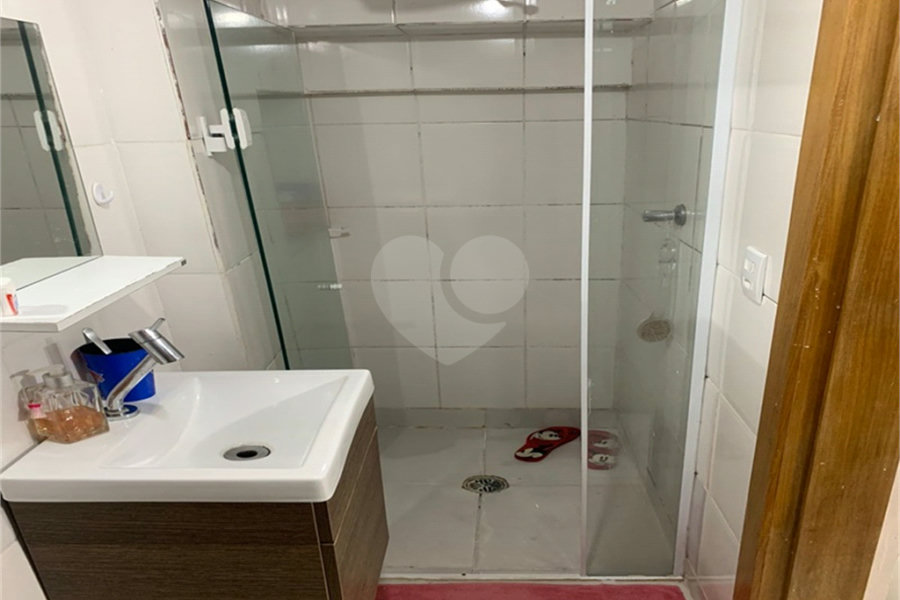 Sobrado à venda com 4 quartos no Brasilândia, São Paulo, SP