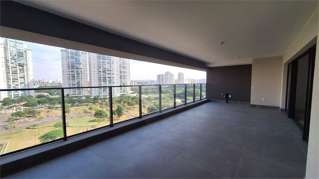 Apartamento à venda com 4 quartos, sendo 2 suítes,  em Água Branca, São Paulo, SP