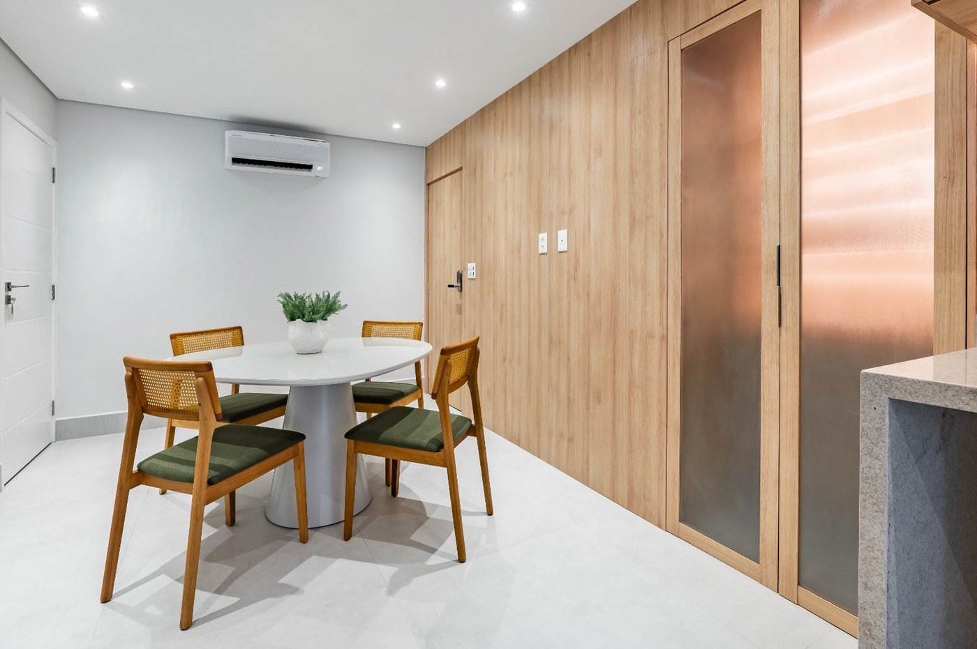 Cobertura com 4 dormitórios à venda, 370 m² por R$ 4.490.000,00 - Ponta da Praia - Santos/SP