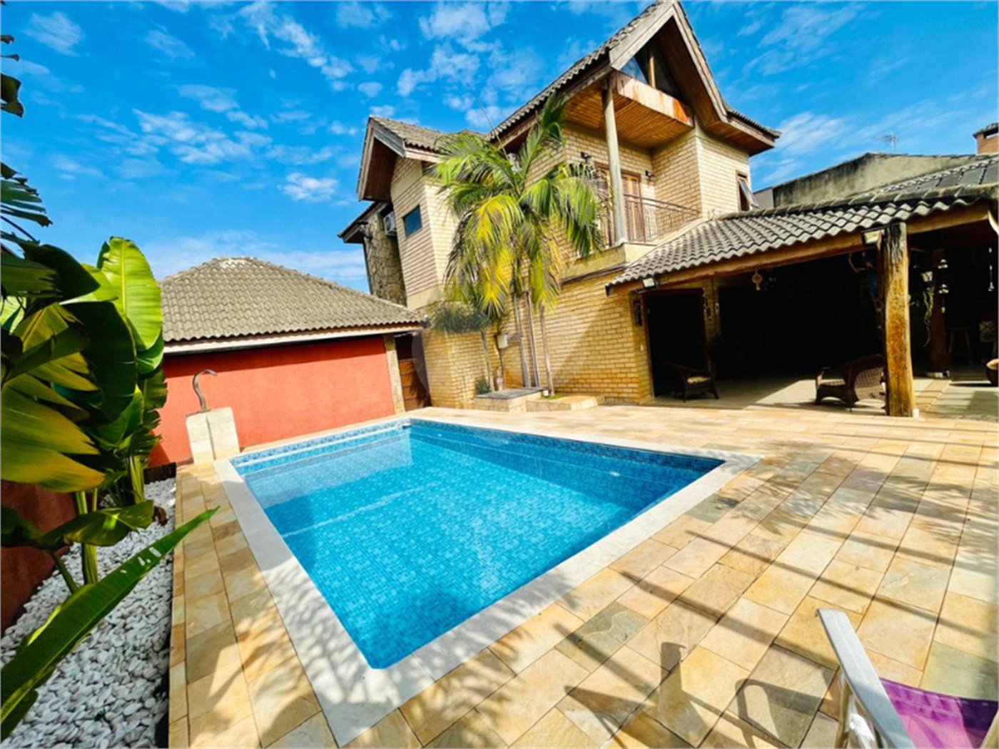 Casa à venda com 3 quartos, sendo 1 suíte,  no condomínio Jardim Ibiti do Paço, Sorocaba - SP